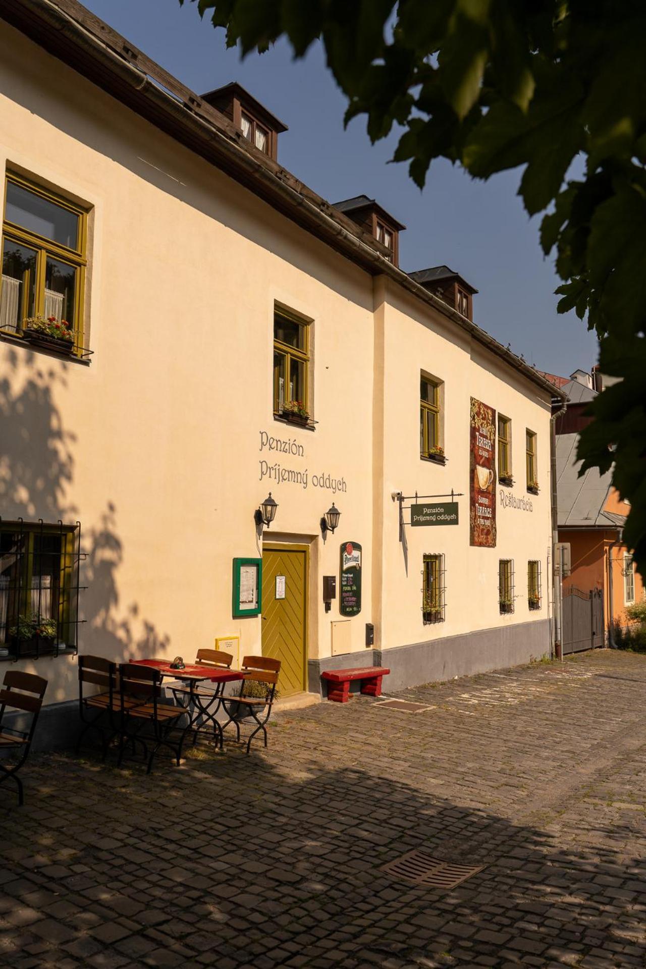 Penzion Prijemny Oddych Banská Štiavnica Exteriör bild