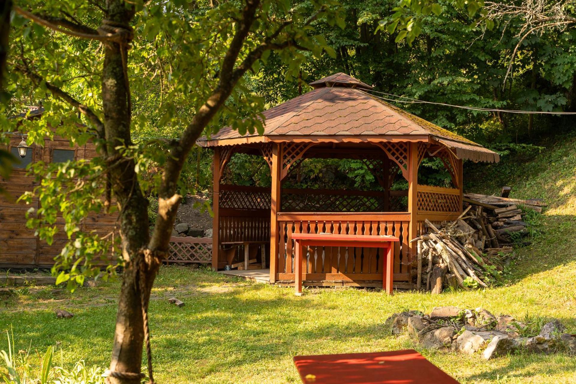 Penzion Prijemny Oddych Banská Štiavnica Exteriör bild