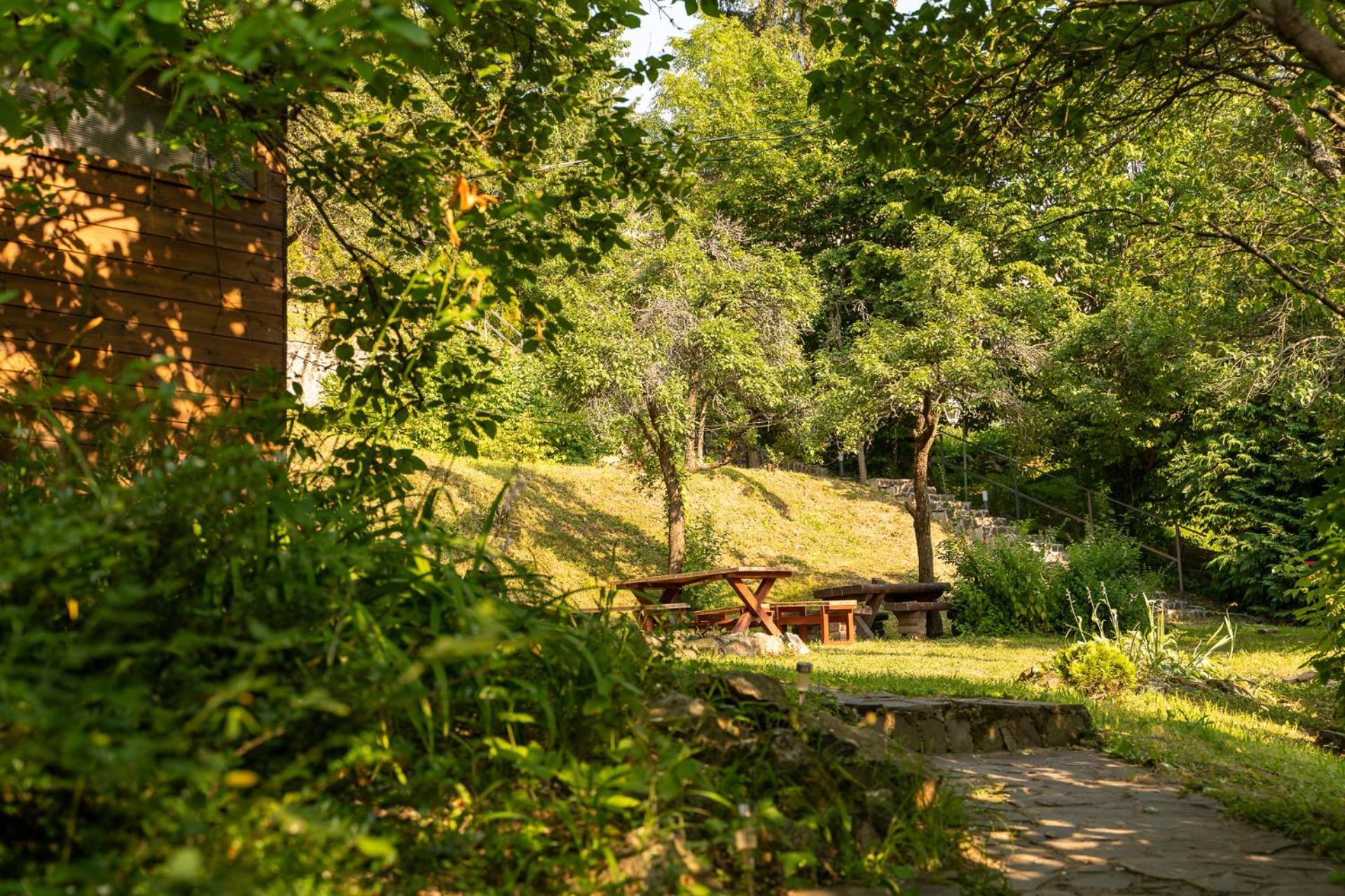 Penzion Prijemny Oddych Banská Štiavnica Exteriör bild