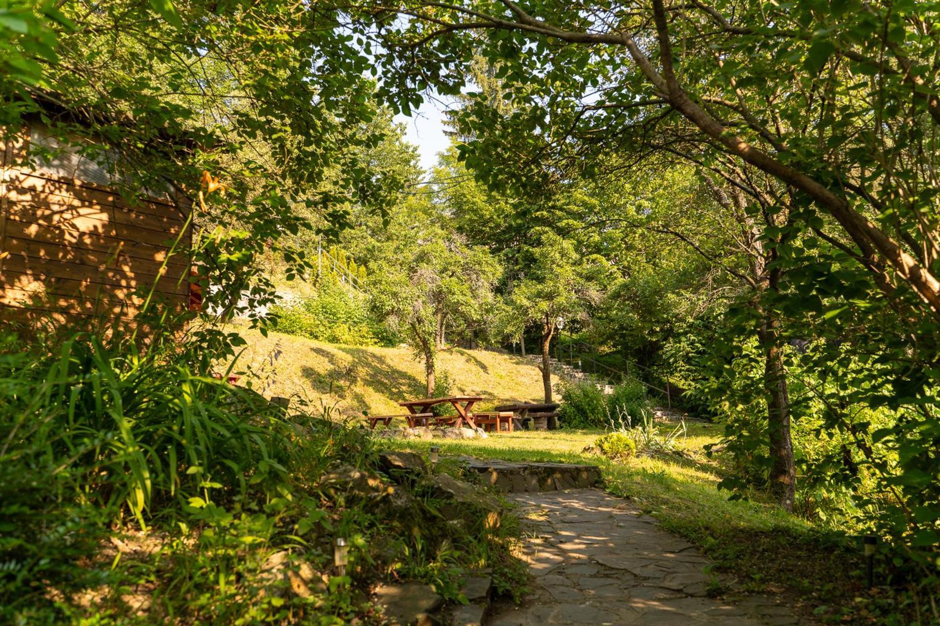 Penzion Prijemny Oddych Banská Štiavnica Exteriör bild