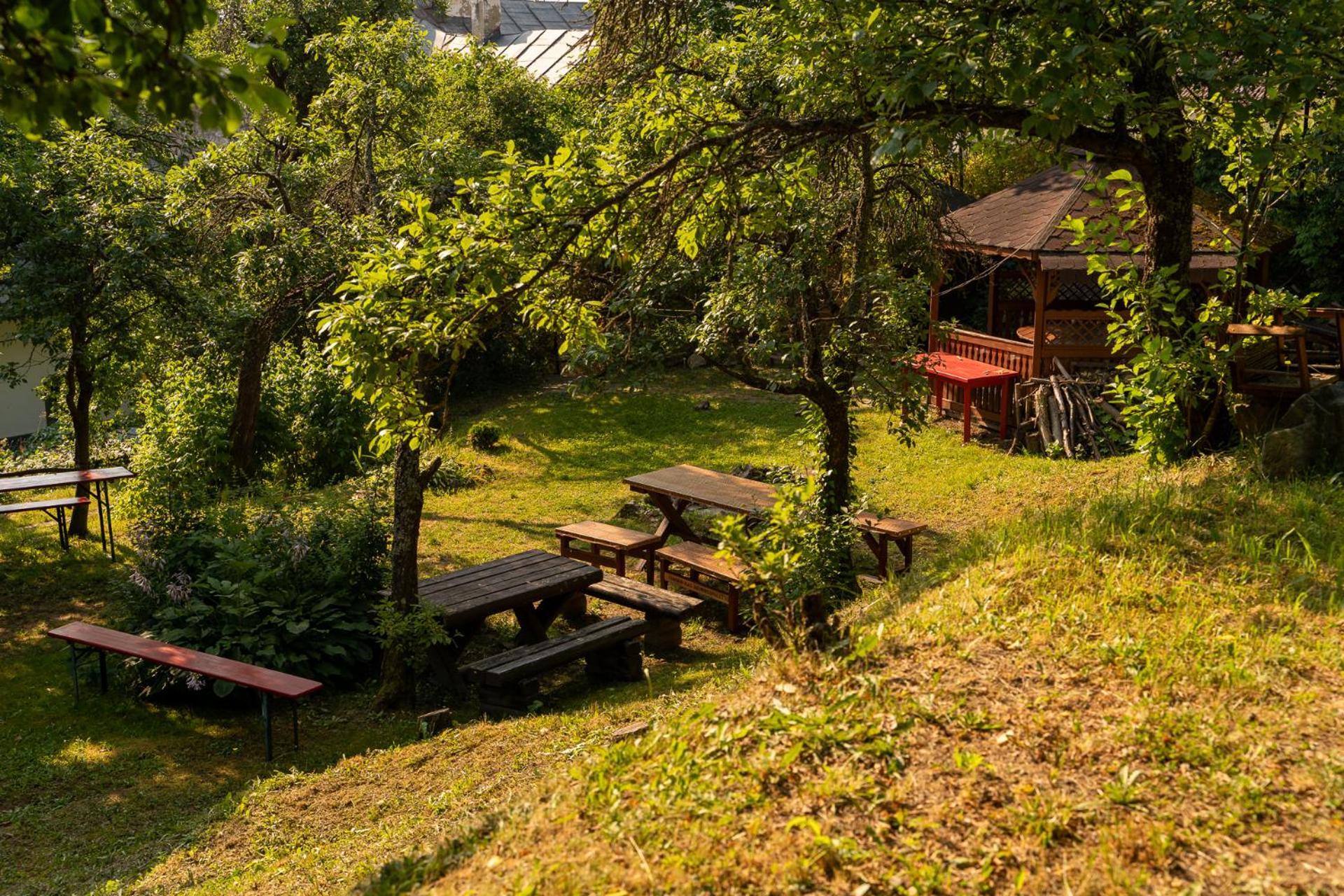 Penzion Prijemny Oddych Banská Štiavnica Exteriör bild